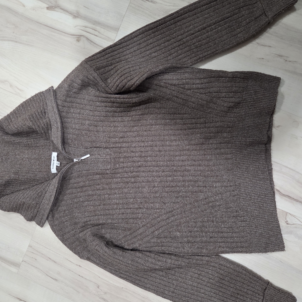 Hooked Up by IOT Brown Ribbed Sweater